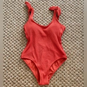 Kona Sol Ribbed Crinkle Swimsuit size S NWT